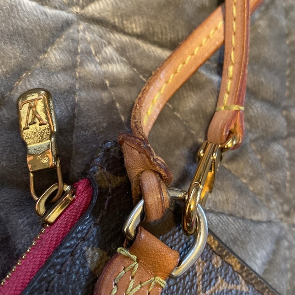 Louis Vuitton Authentic Brown Monogram Neverful Pouch Wristlet - Picture 12 of 14